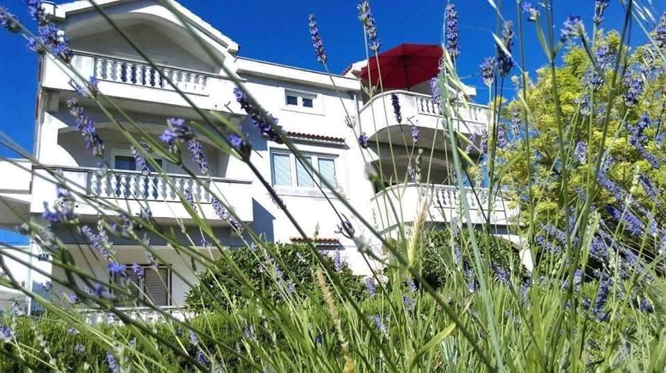 Apartments Lena Sutomiscica Ngoại thất bức ảnh