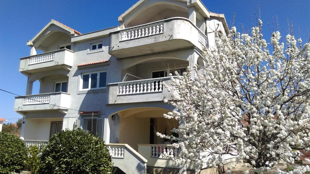 Apartments Lena Sutomiscica Ngoại thất bức ảnh